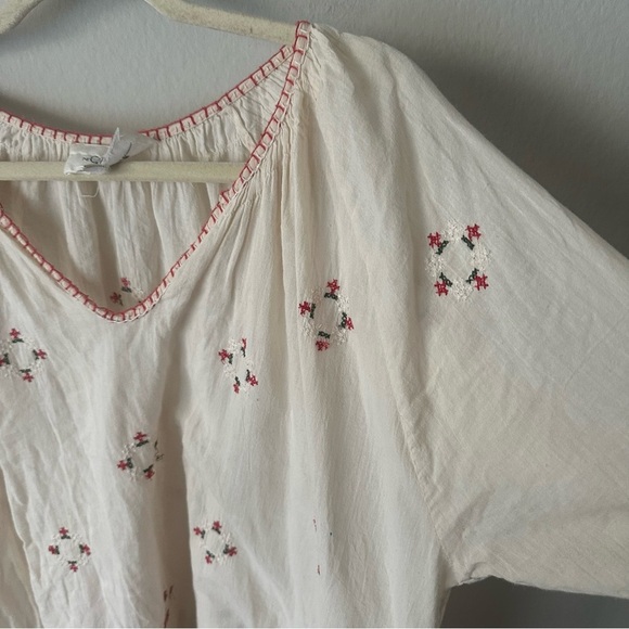 THE GREAT. Ivory Blouse with Scarlet Accents - Picture 4 of 12